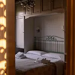 Lejlighed Drei-zimmer-panorama-wohnung Mit Terrasse Und Sommerpool By Interhome Pesaro
