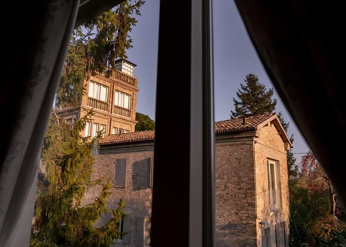 Drei-zimmer-panorama-wohnung Mit Terrasse Und Sommerpool By Interhome Pesaro