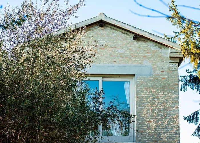 Drei-zimmer-panorama-wohnung Mit Terrasse Und Sommerpool By Interhome