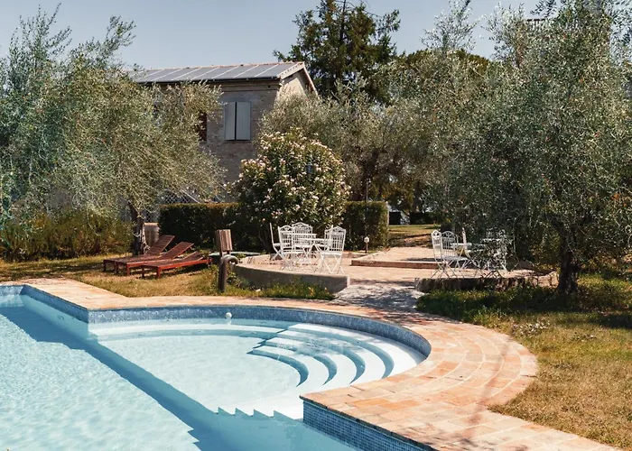 Drei-zimmer-panorama-wohnung Mit Terrasse Und Sommerpool By Interhome Apartamento