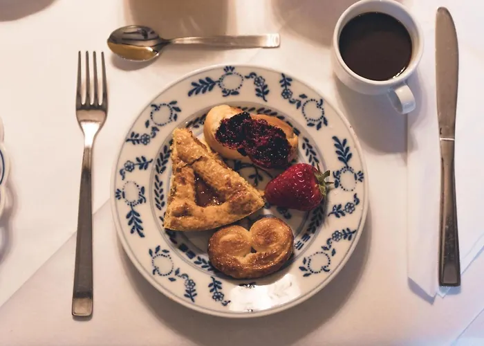 Drei-zimmer-panorama-wohnung Mit Terrasse Und Sommerpool By Interhome Apartment Pesaro